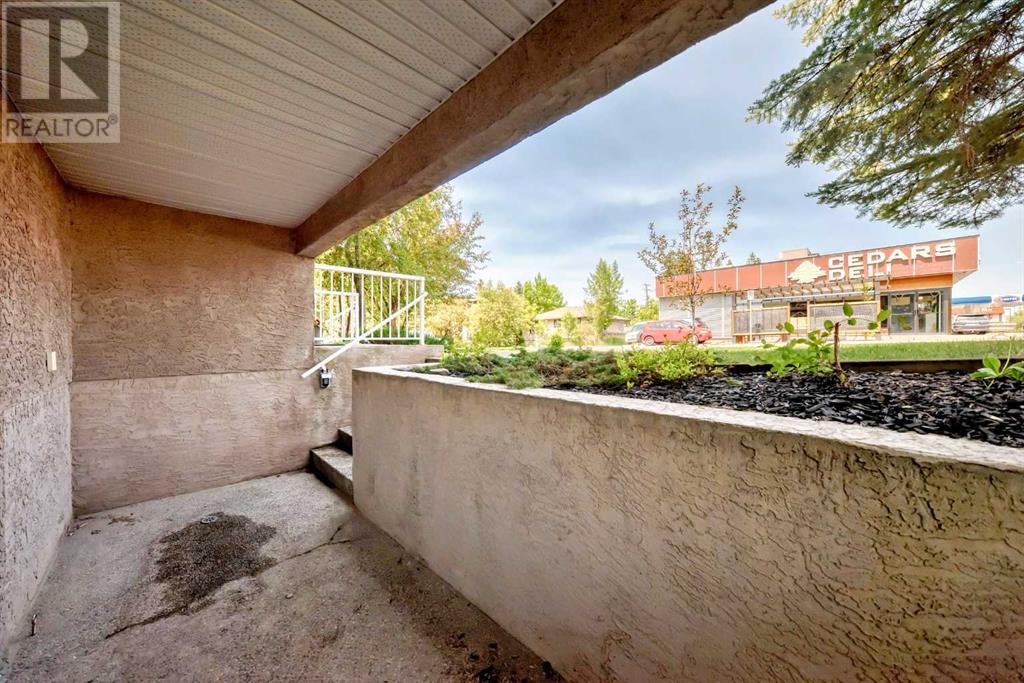 Single Family House for Sale in    Avenue NE Tuxedo Park Calgary 
