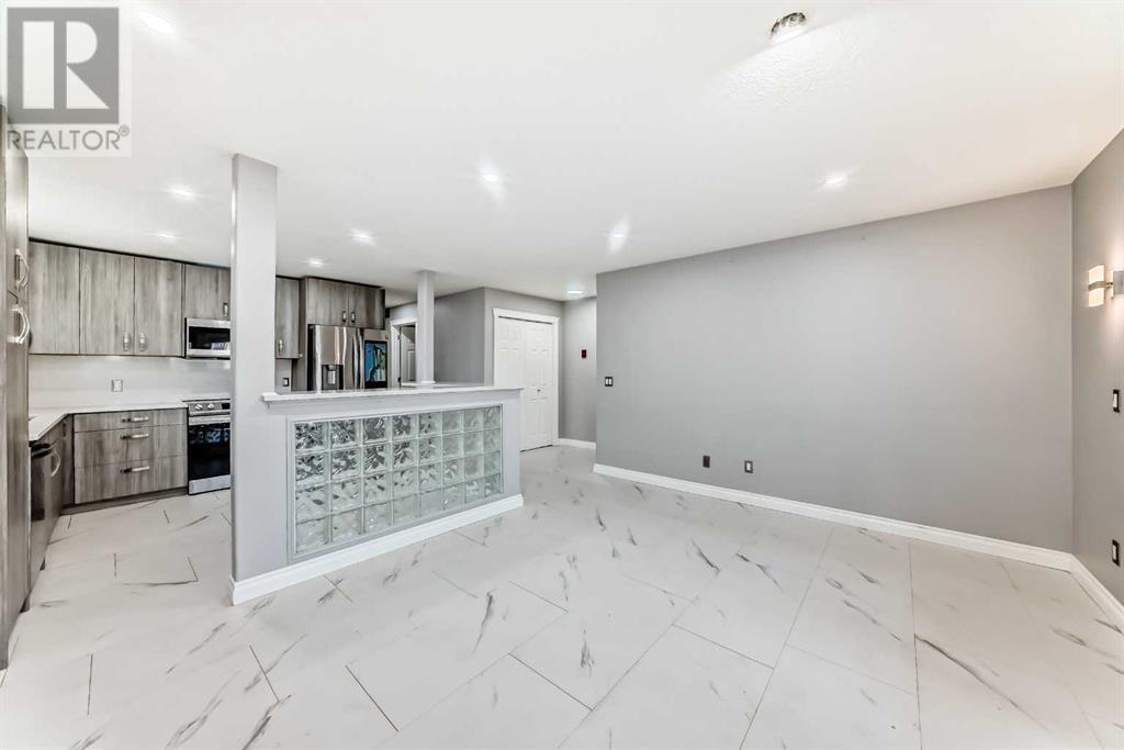 Single Family House for Sale in    Avenue NE Tuxedo Park Calgary 