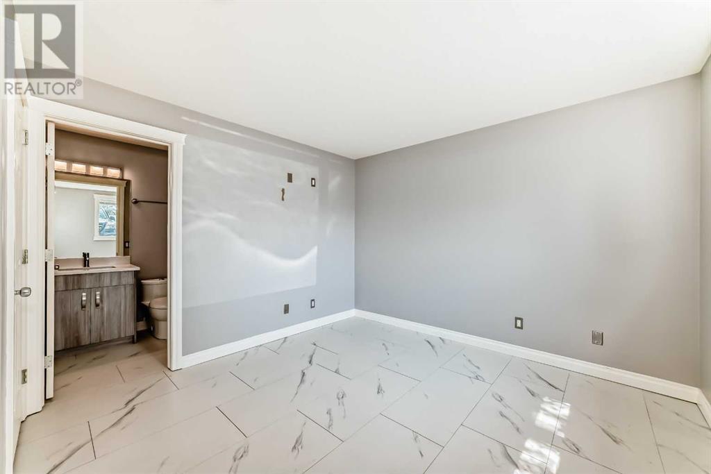 Single Family House for Sale in    Avenue NE Tuxedo Park Calgary 