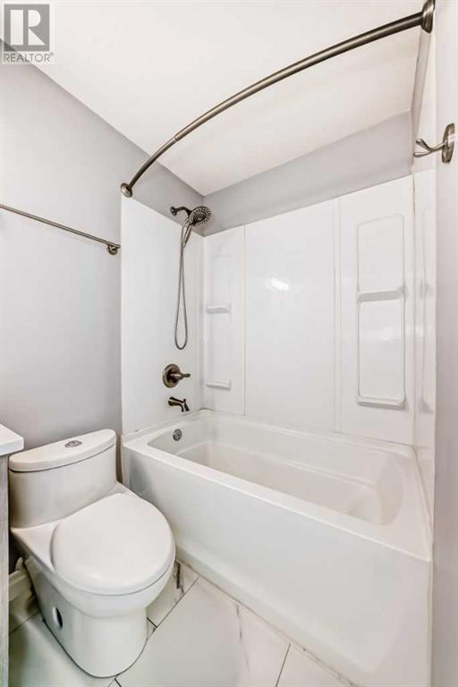 Single Family House for Sale in    Avenue NE Tuxedo Park Calgary 