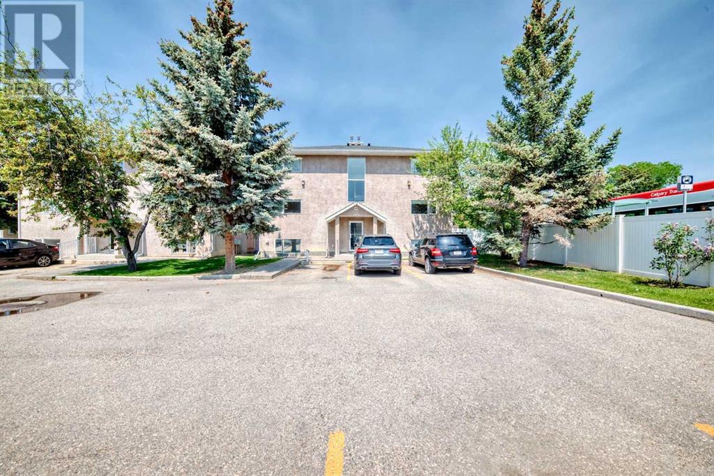 Single Family House for Sale in    Avenue NE Tuxedo Park Calgary 