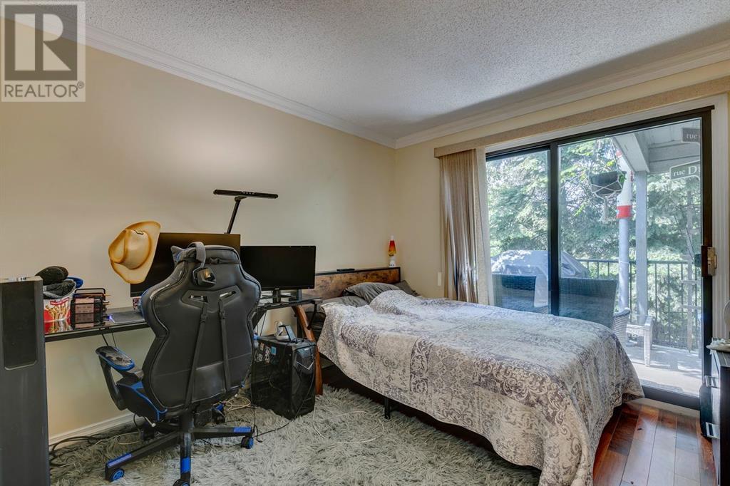 Single Family House for Sale in   Parkdale Boulevard NW Parkdale Calgary 