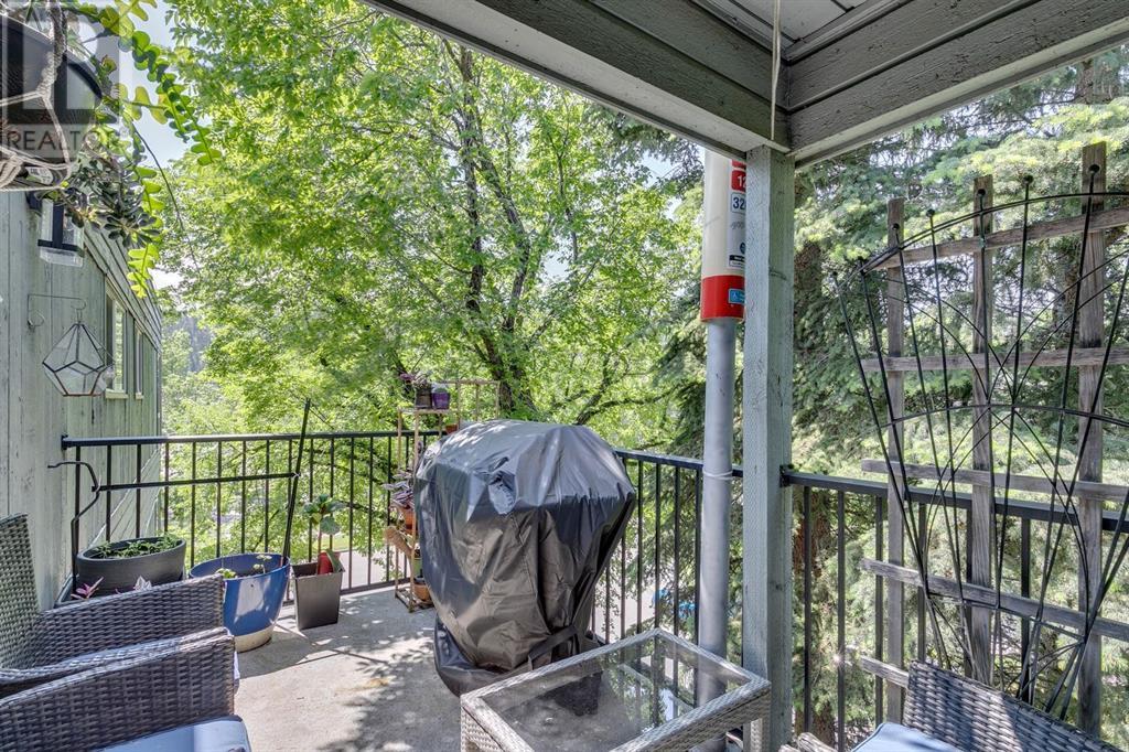 Single Family House for Sale in   Parkdale Boulevard NW Parkdale Calgary 
