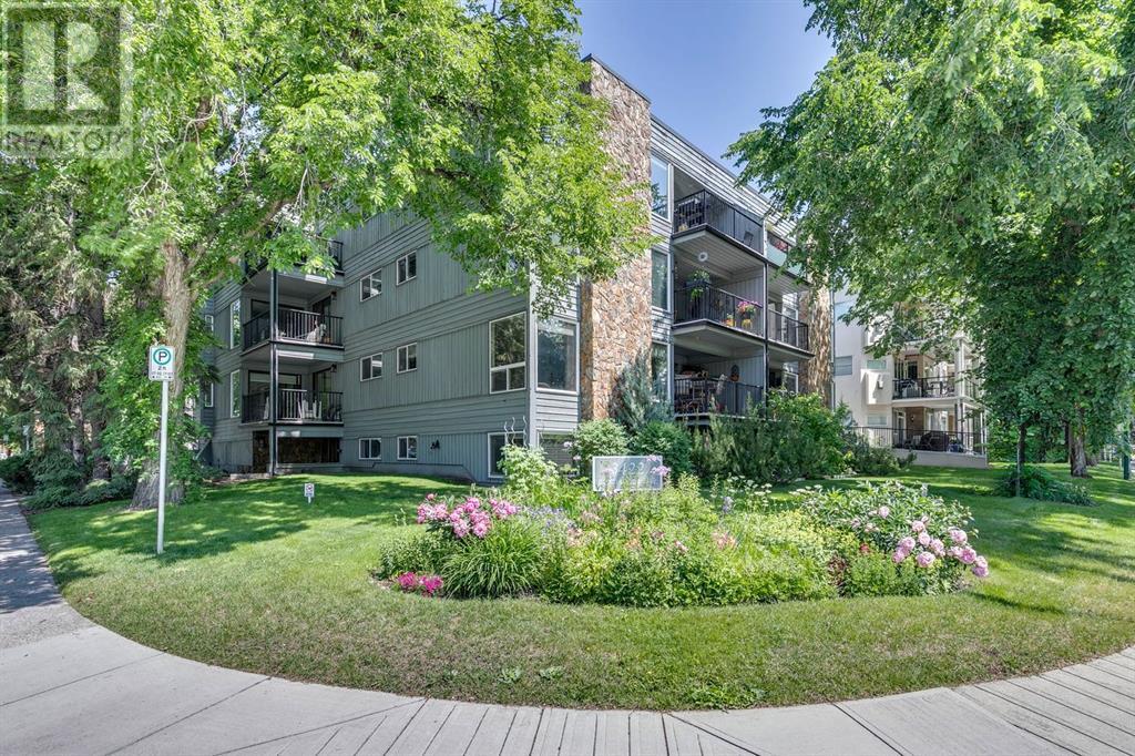 14, 3422 Parkdale Boulevard NW, Calgary, Alberta