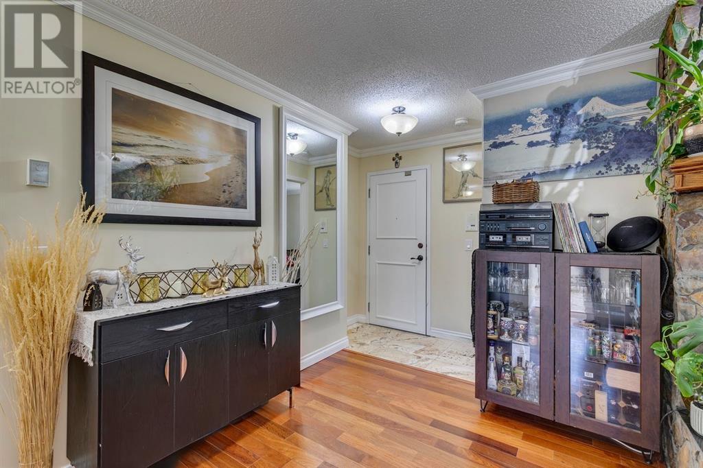 Single Family House for Sale in   Parkdale Boulevard NW Parkdale Calgary 