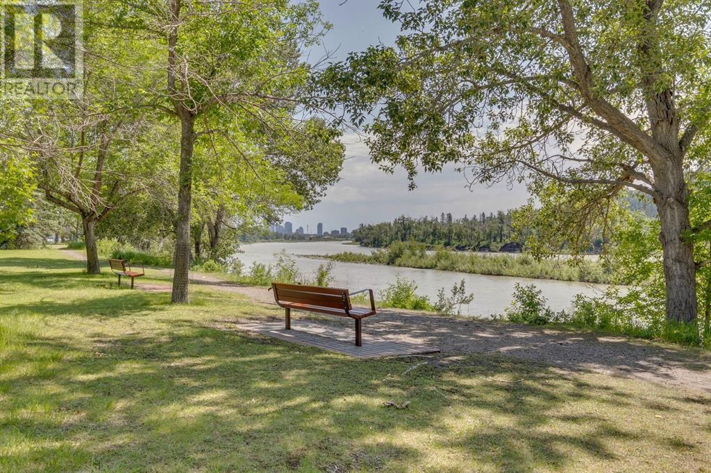 Single Family House for Sale in   Parkdale Boulevard NW Parkdale Calgary 