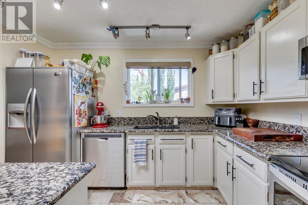 Single Family House for Sale in   Parkdale Boulevard NW Parkdale Calgary 