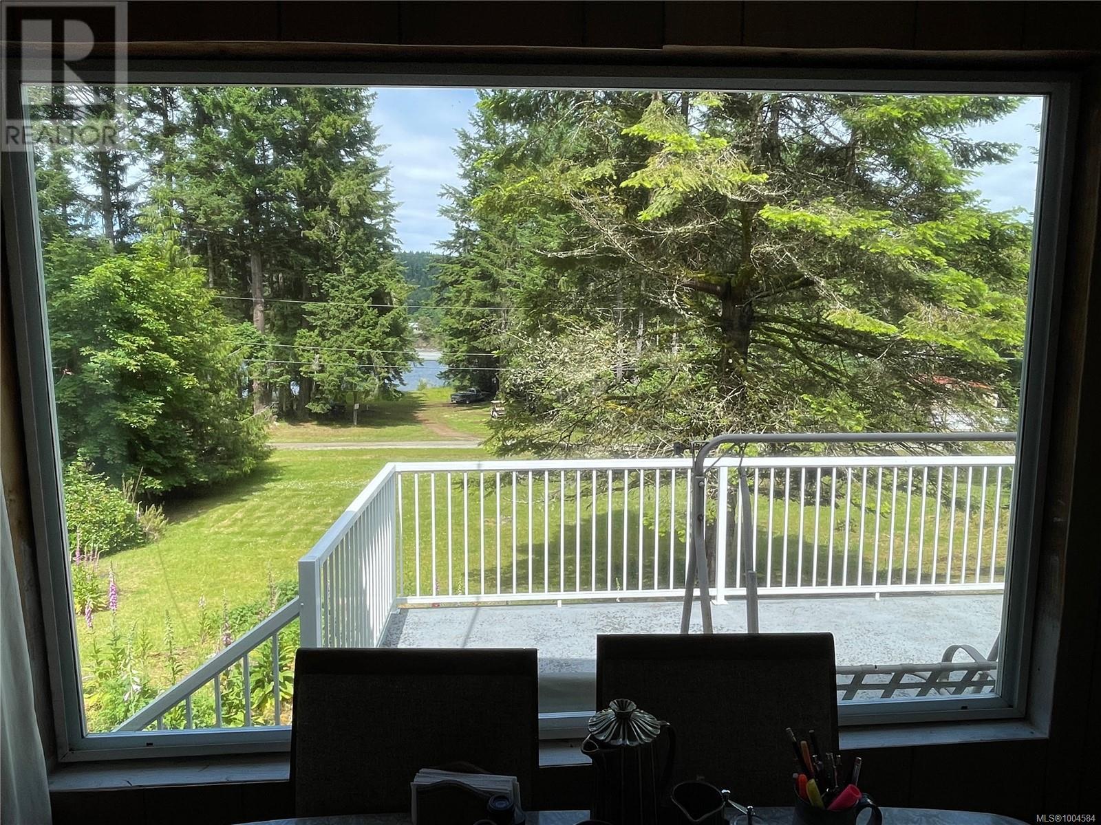 865 Driftwood Dr, Mudge Island