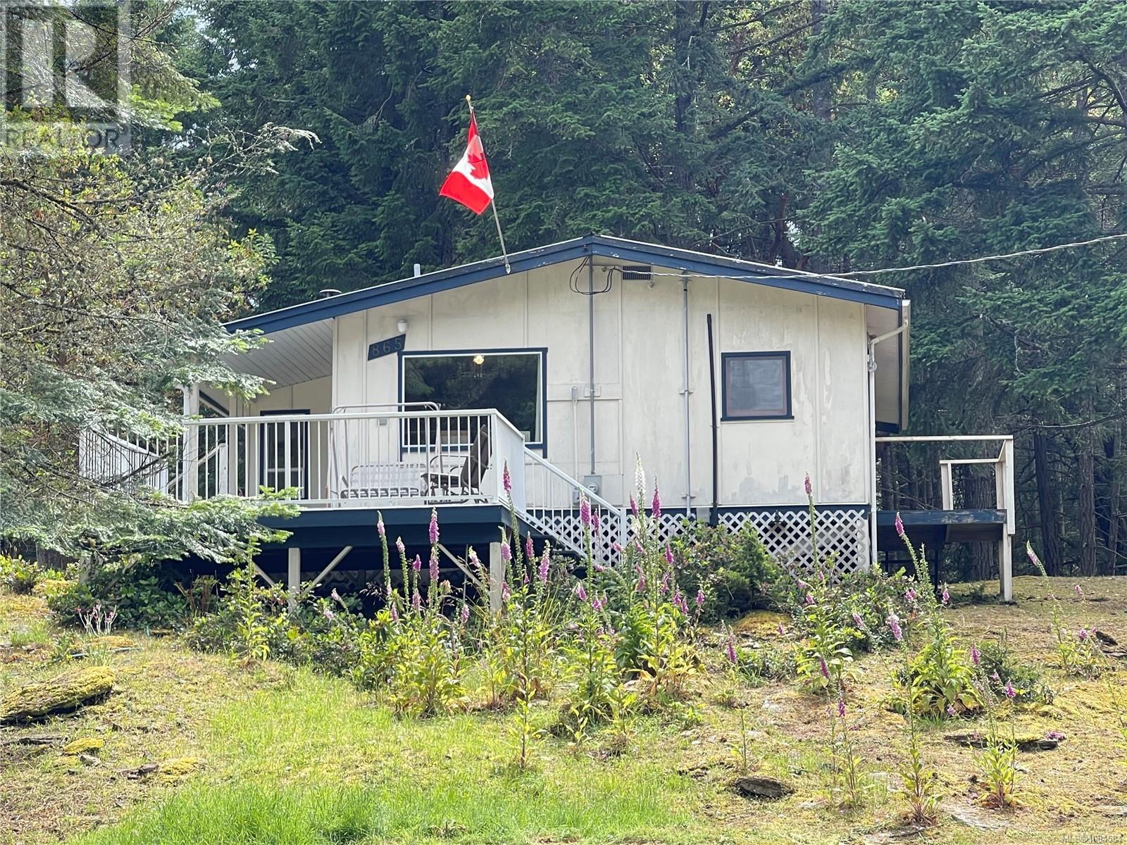 865 Driftwood Dr, Mudge Island