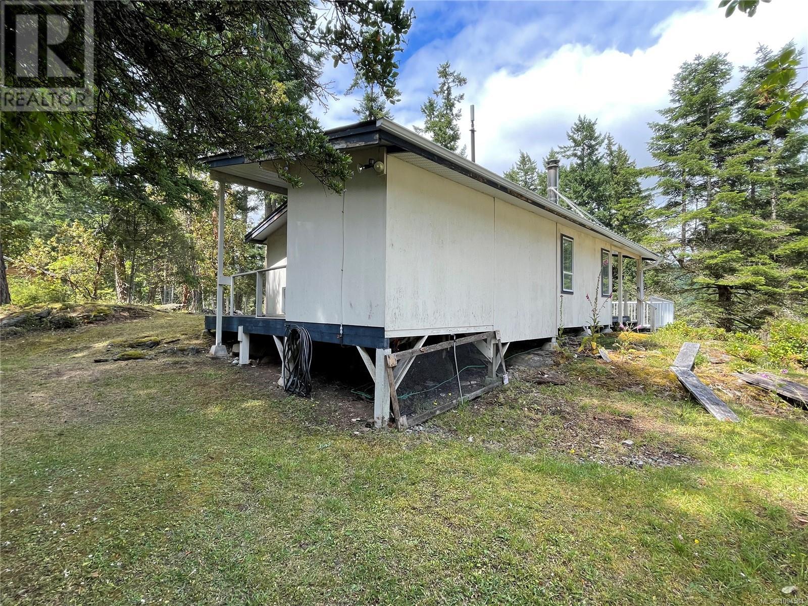 865 Driftwood Dr, Mudge Island