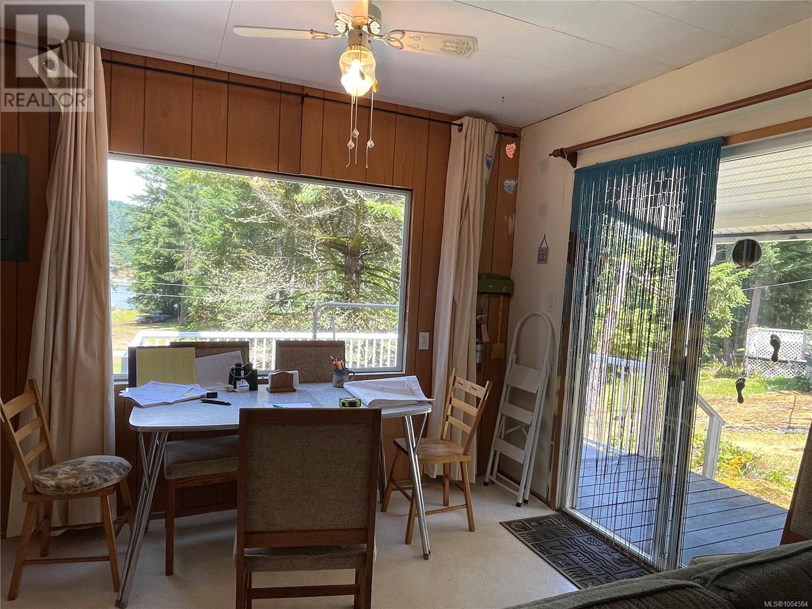 865 Driftwood Dr, Mudge Island