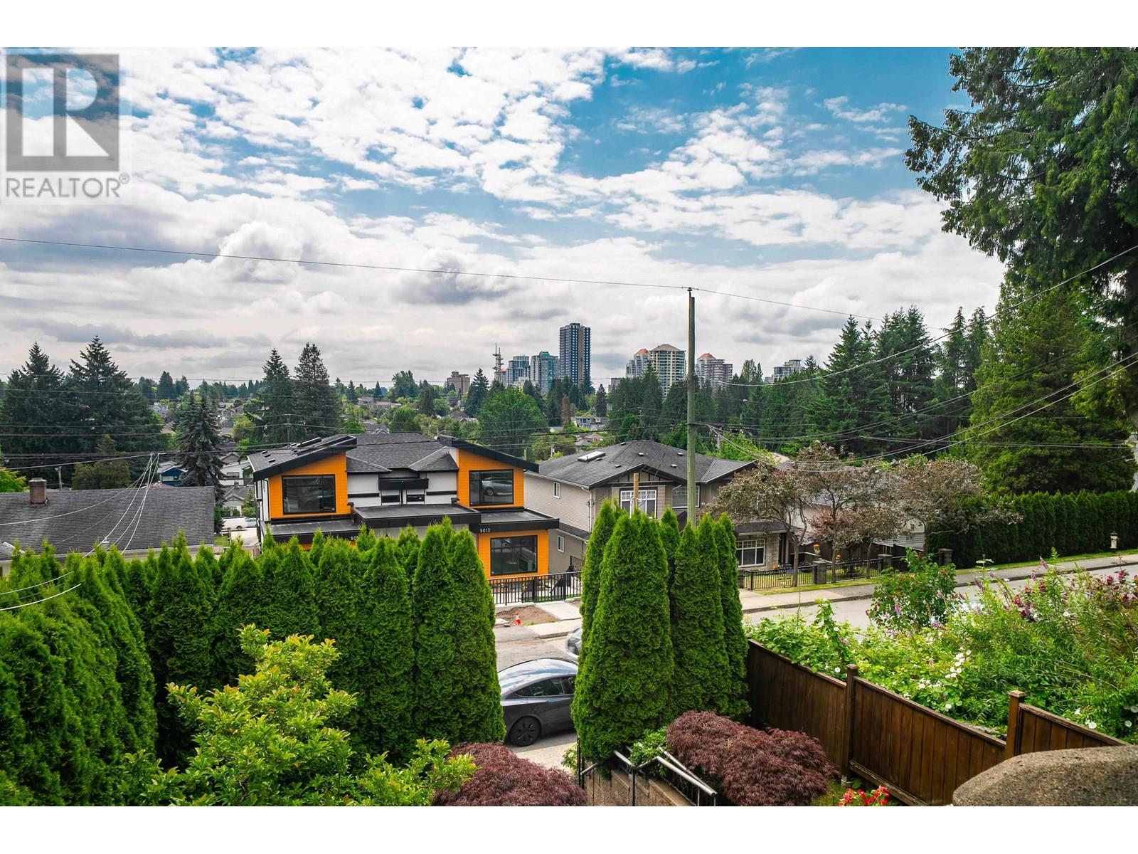 Photo 39 of 8015 11 Th Avenue, Burnaby BC