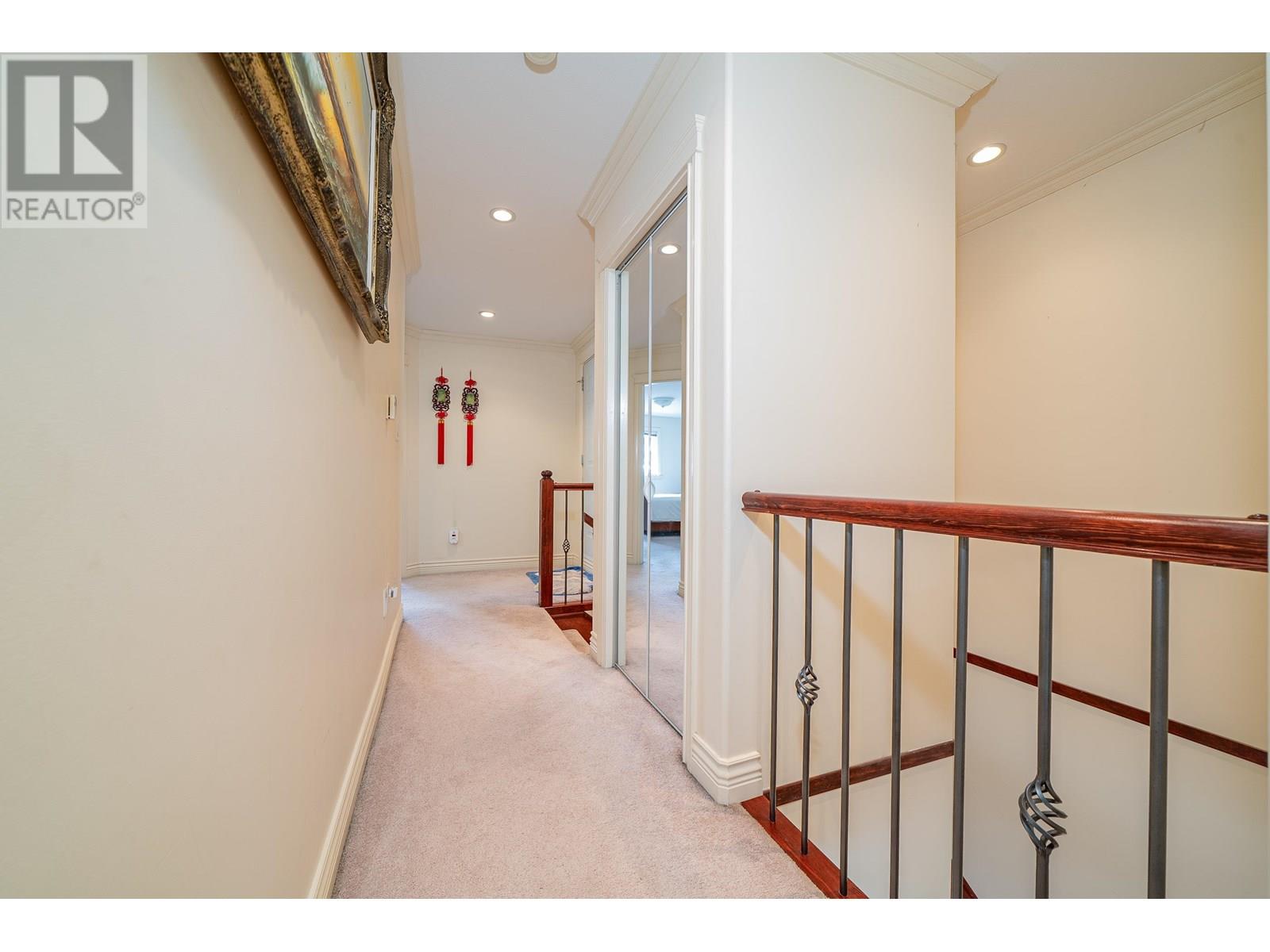Photo 30 of 8015 11 Th Avenue, Burnaby BC