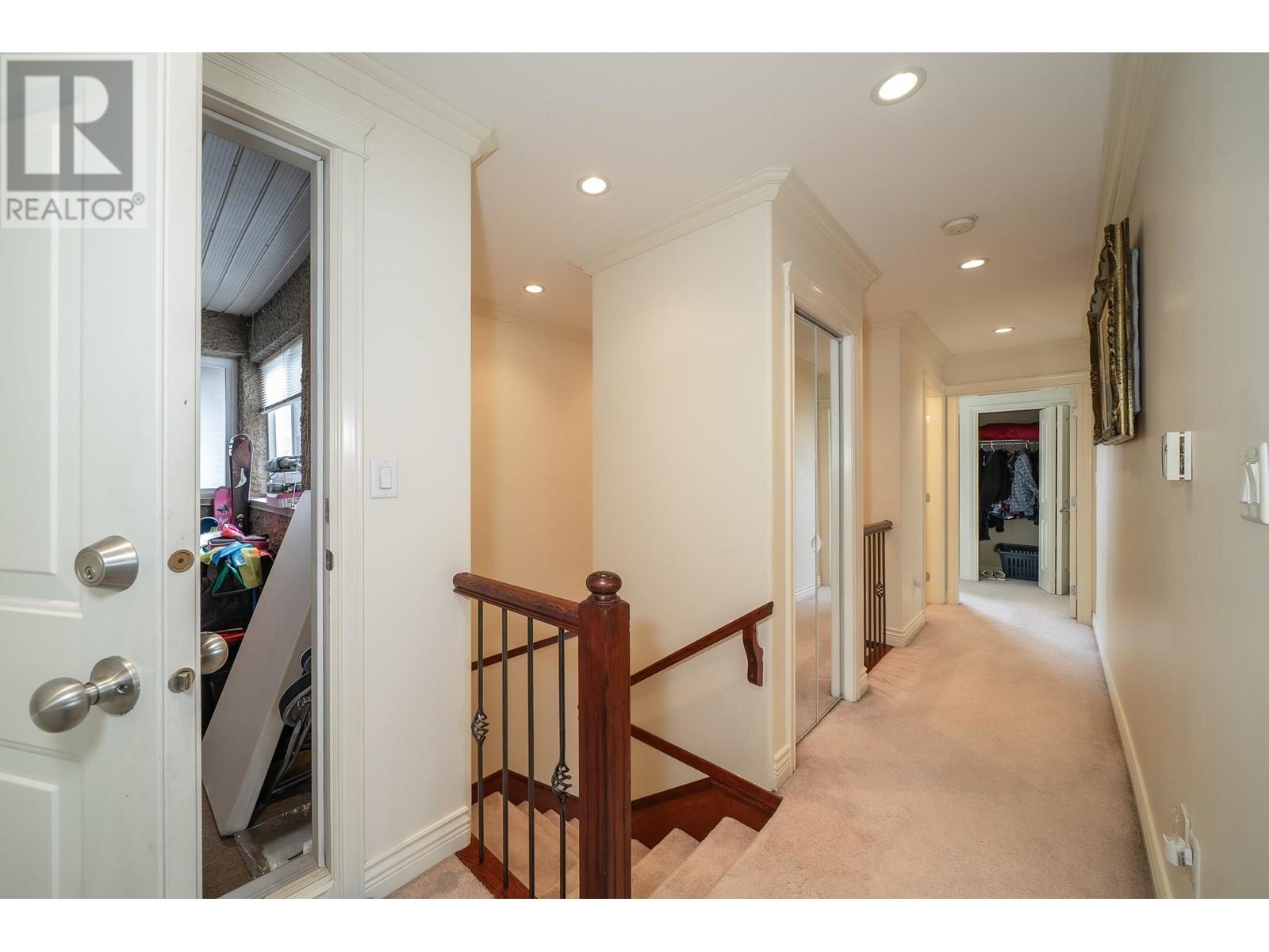 Photo 36 of 8015 11 Th Avenue, Burnaby BC