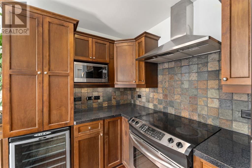 Single Family House for Sale in    Street NE Renfrew Calgary 