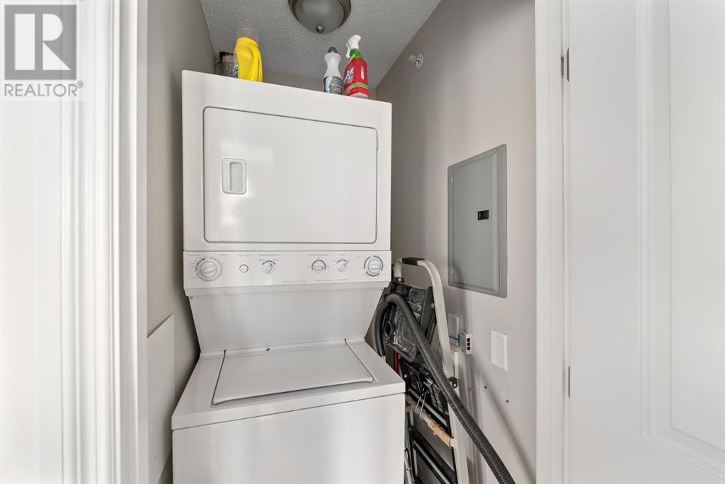 Single Family House for Sale in    Street NE Renfrew Calgary 