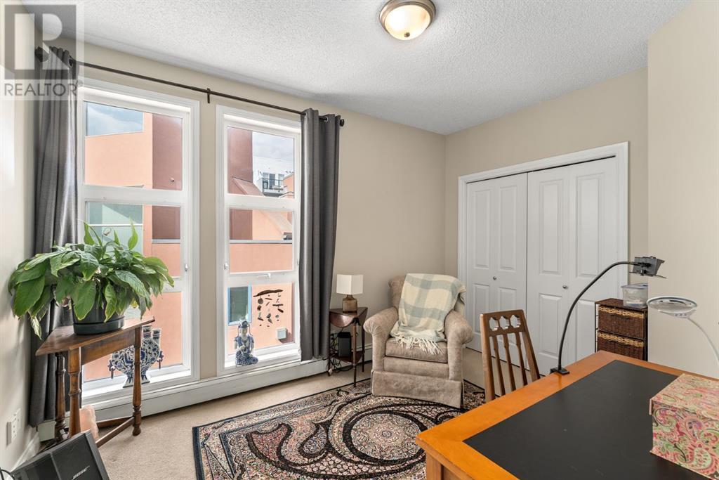 Single Family House for Sale in    Street NE Renfrew Calgary 
