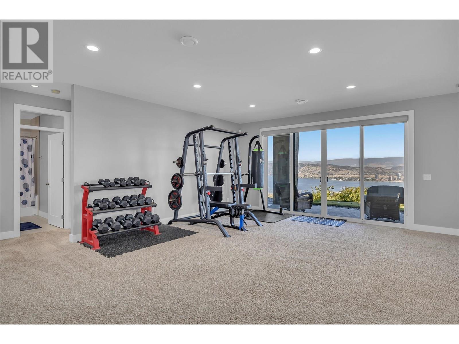 1823 Diamond View Drive, West Kelowna