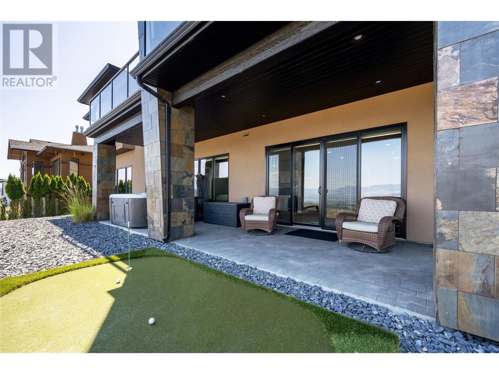 1823 Diamond View Drive, West Kelowna