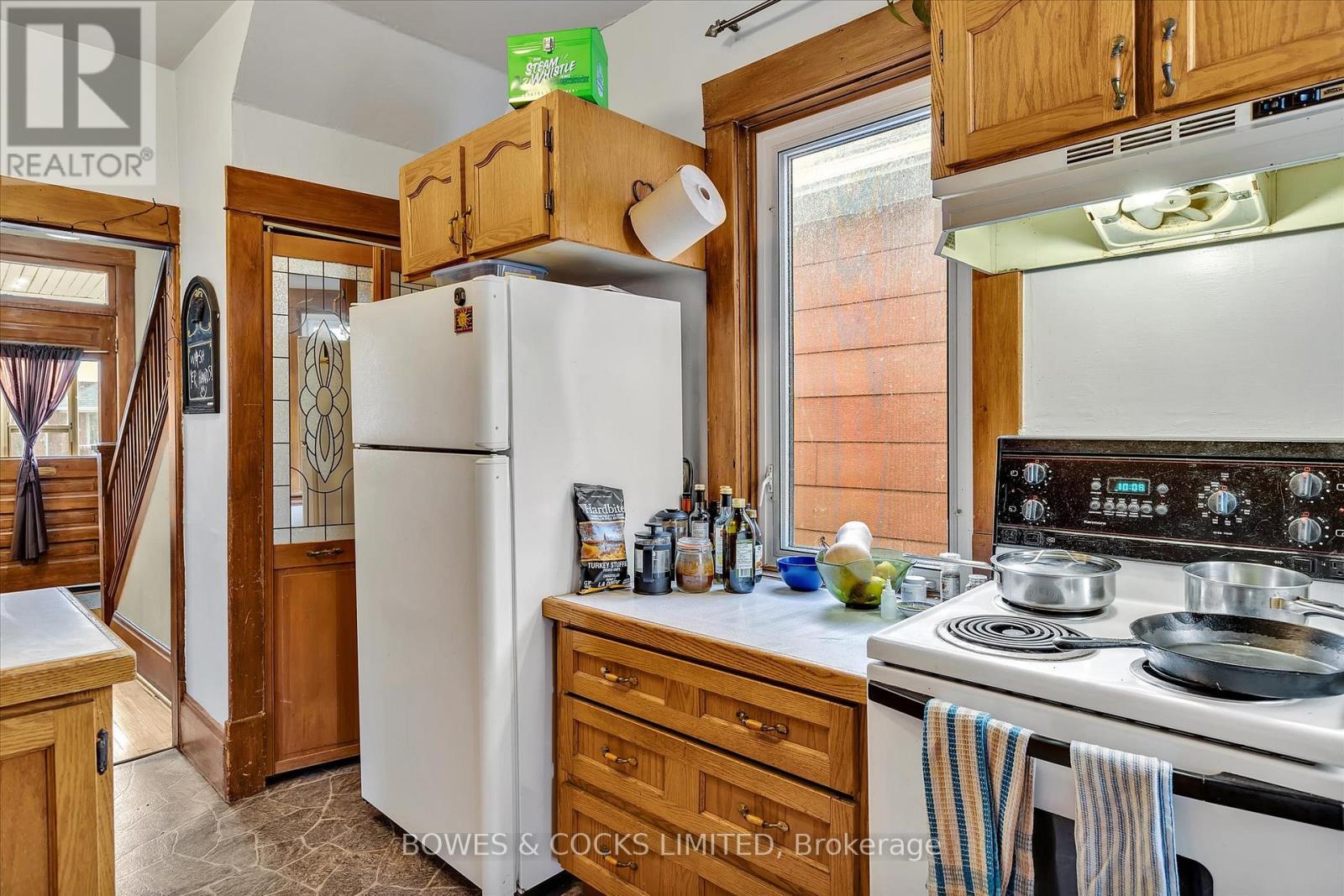 Photo 21 of 633 Downie Street, Peterborough Central ON