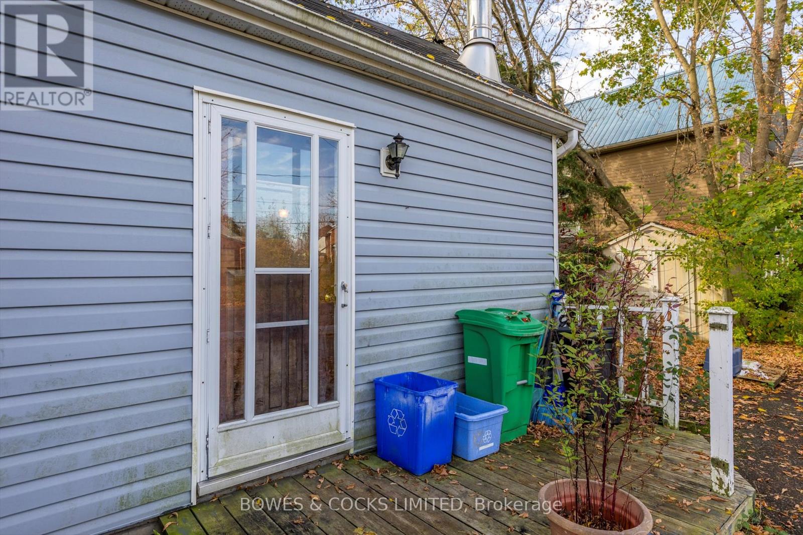 Photo 13 of 633 Downie Street, Peterborough Central ON