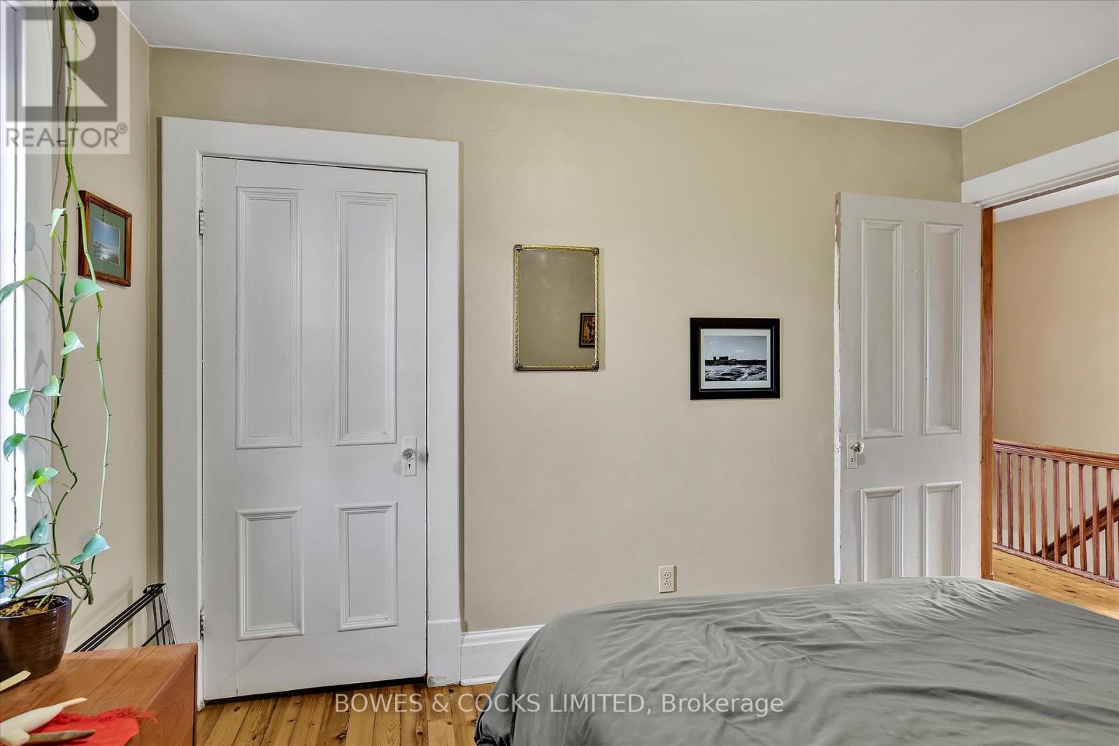 Photo 19 of 633 Downie Street, Peterborough Central ON