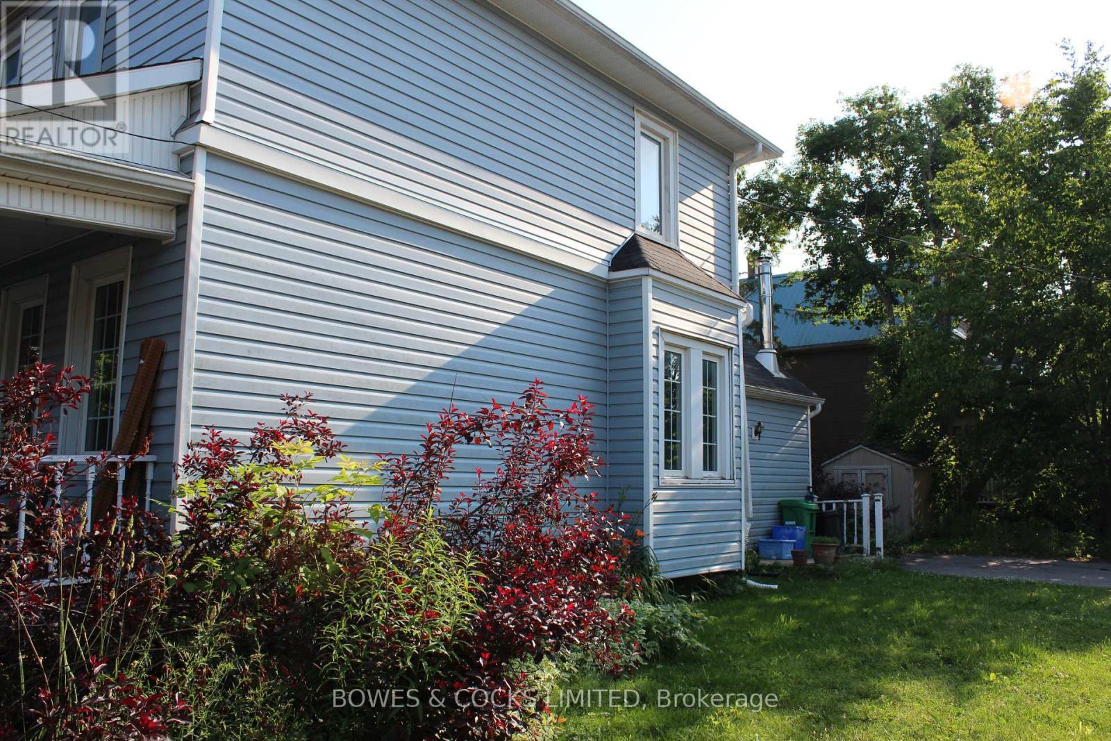 Photo 15 of 633 Downie Street, Peterborough Central ON