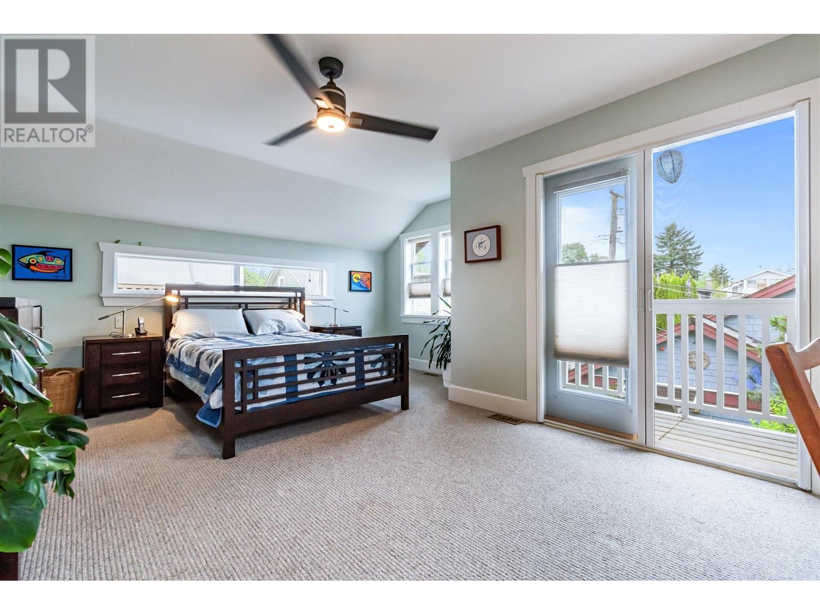 Photo 9 of 419 E 23rd Avenue, Vancouver BC