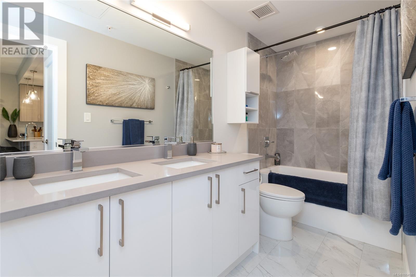 Photo 22 of 402 7098 Wallace Dr, Central Saanich BC
