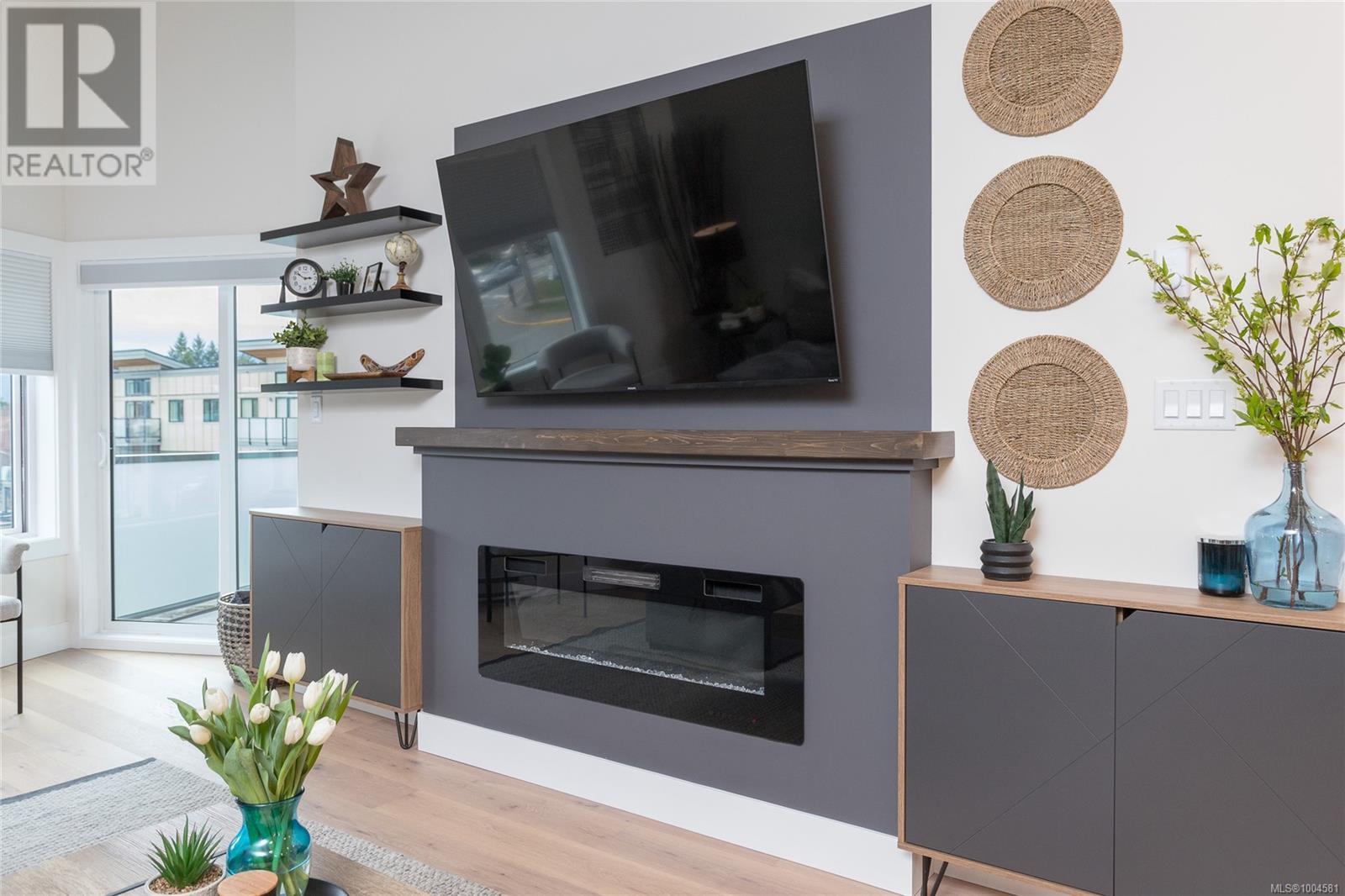 Photo 9 of 402 7098 Wallace Dr, Central Saanich BC