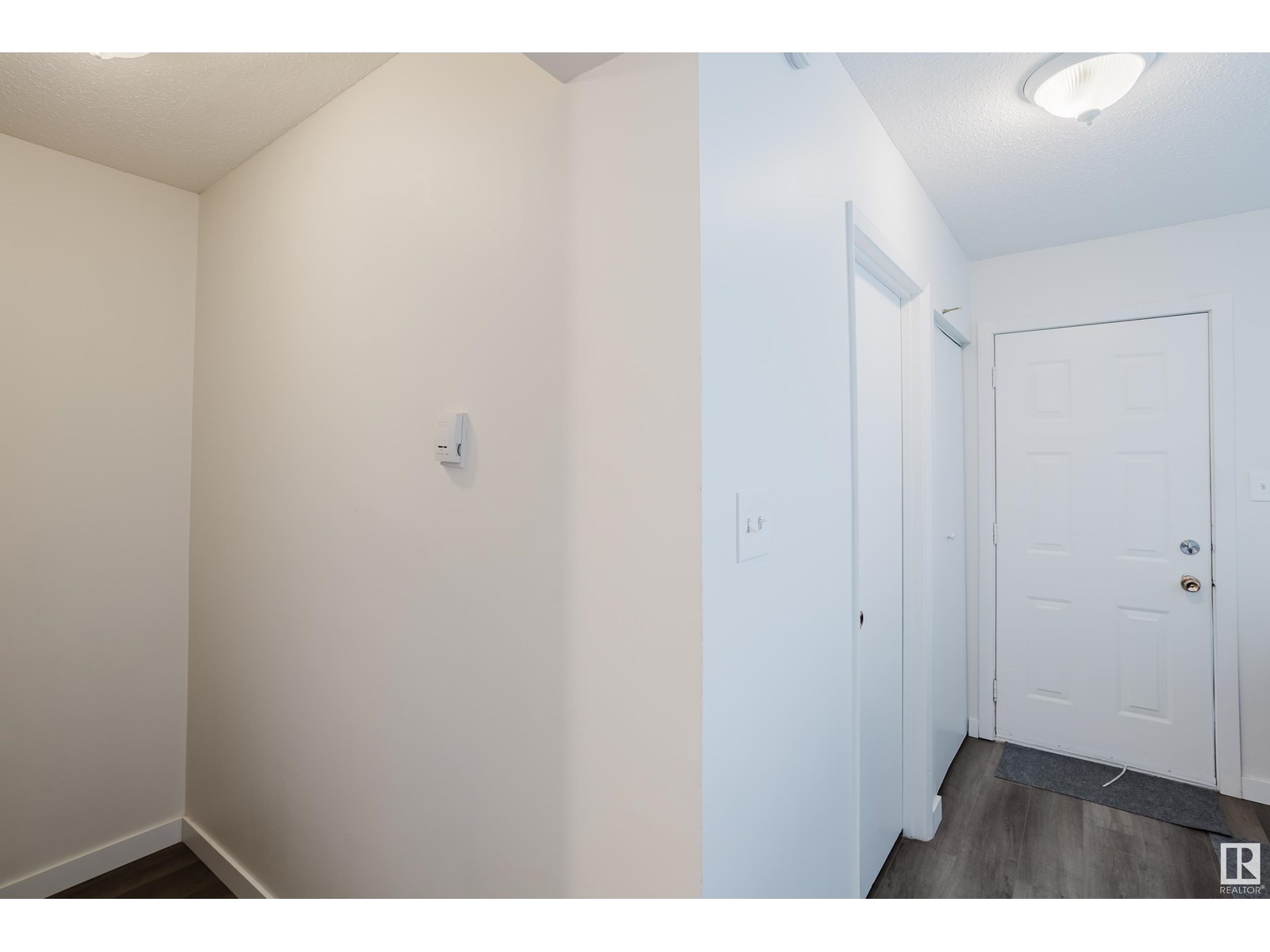 Photo 23 of 601 2908 116 A Av Nw, Edmonton AB