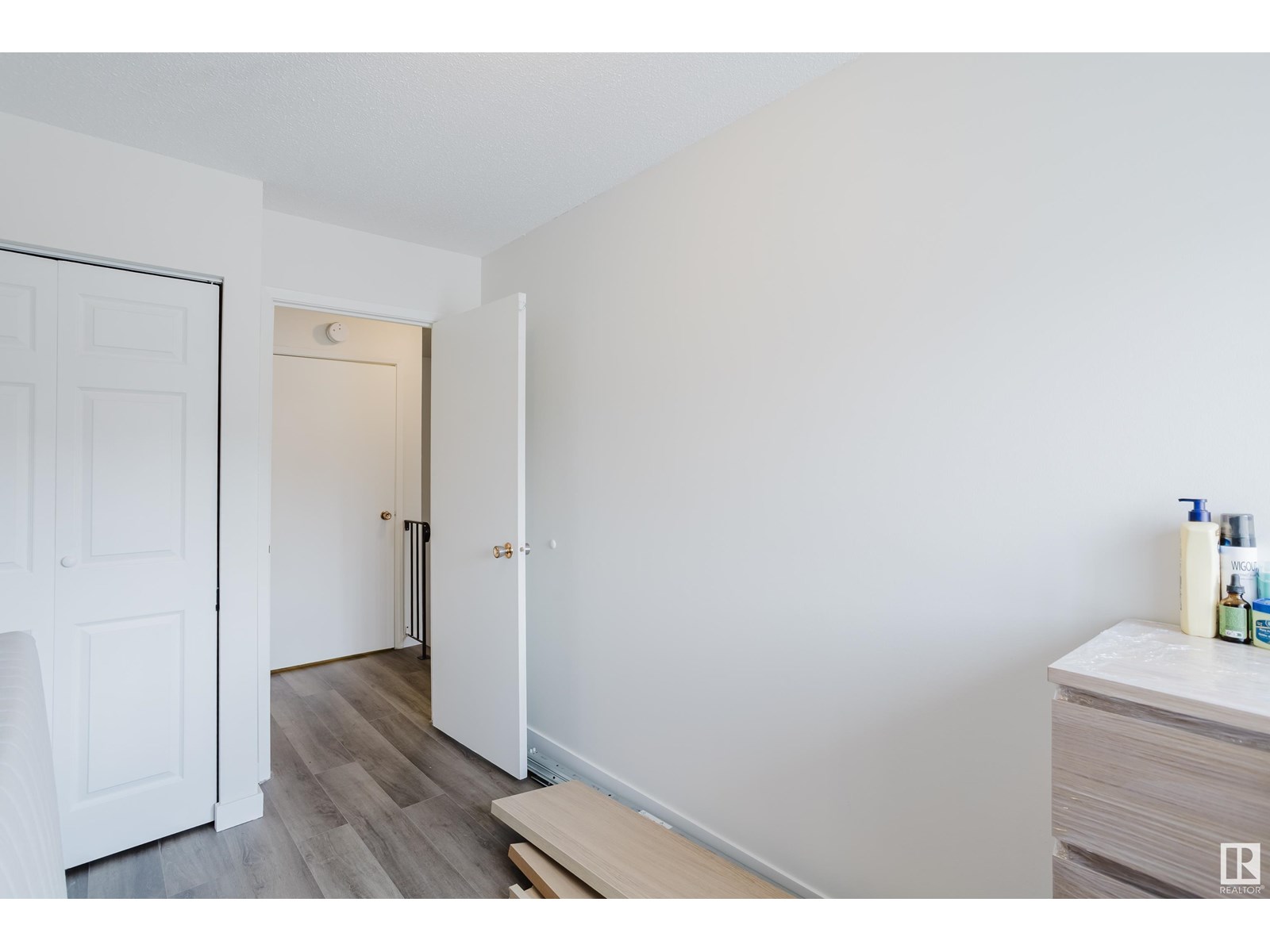 Photo 32 of 601 2908 116 A Av Nw, Edmonton AB