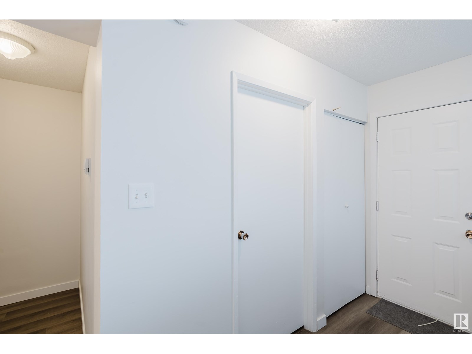 Photo 4 of 601 2908 116 A Av Nw, Edmonton AB