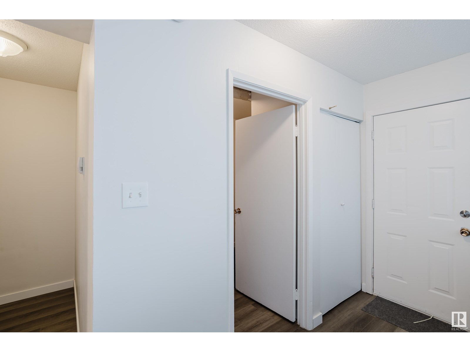 Photo 5 of 601 2908 116 A Av Nw, Edmonton AB