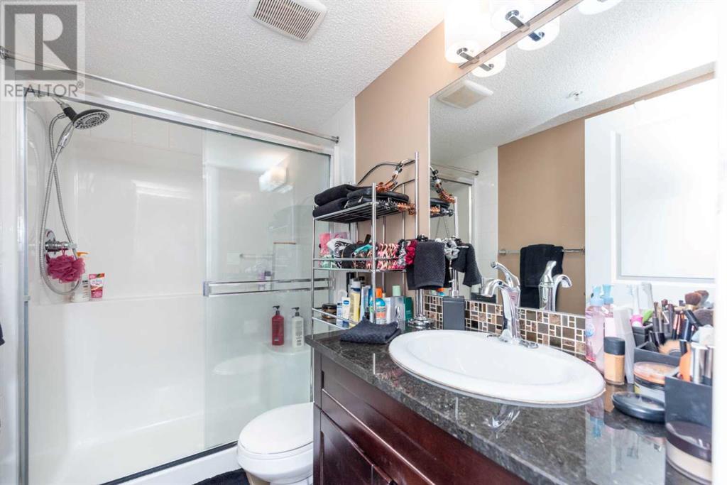 Single Family House for Sale in   saddlestone Way NE Saddle Ridge Calgary 