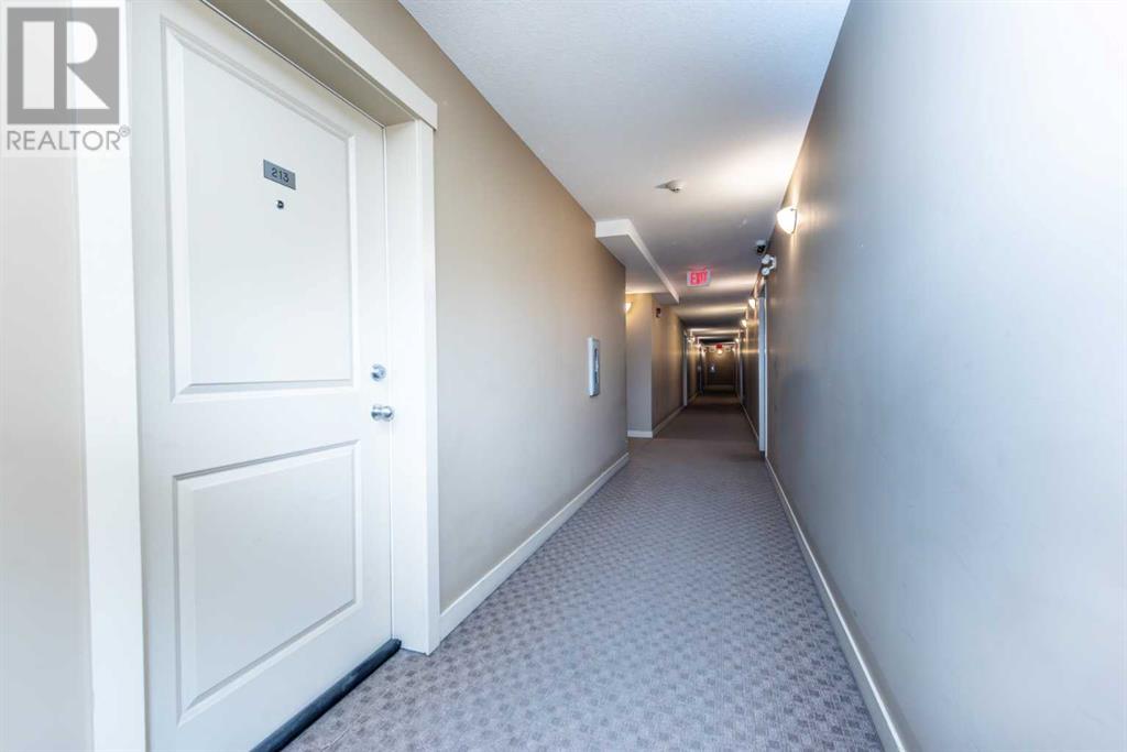 Single Family House for Sale in   saddlestone Way NE Saddle Ridge Calgary 