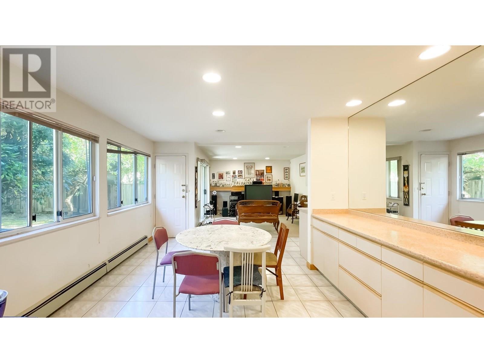 Photo 10 of 3491 W 34th Avenue, Vancouver BC