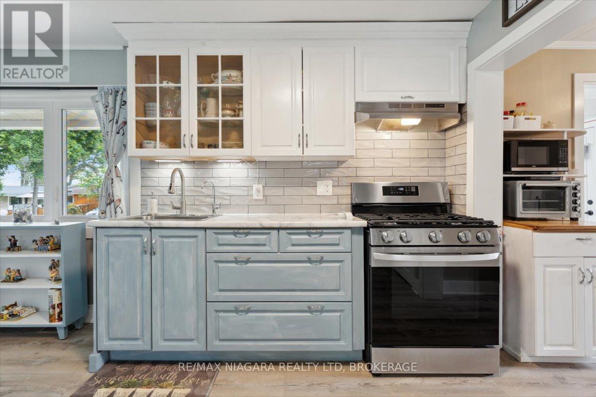 Photo 12 of 56 Oakridge Crescent, Port Colborne ON