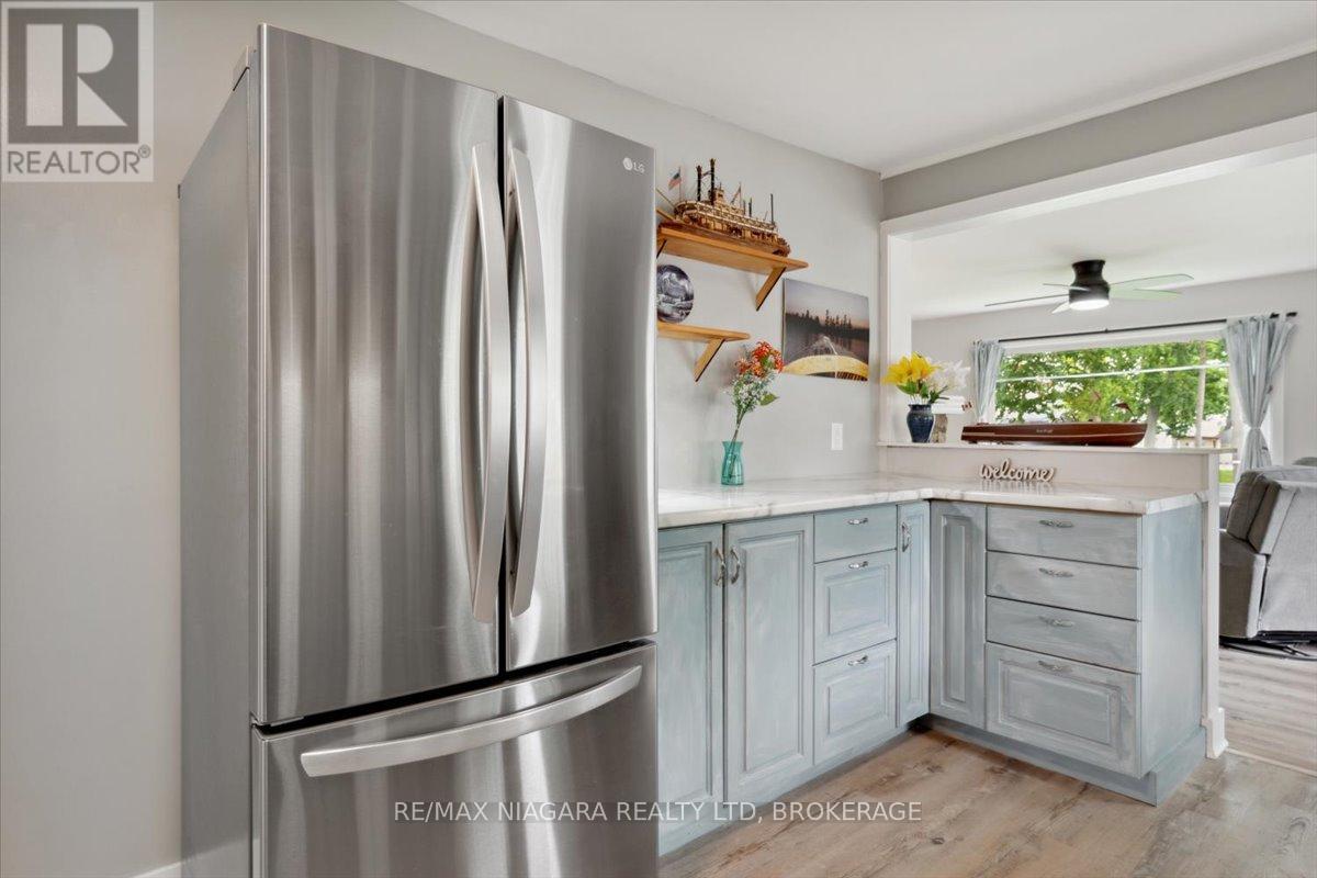 Photo 13 of 56 Oakridge Crescent, Port Colborne ON