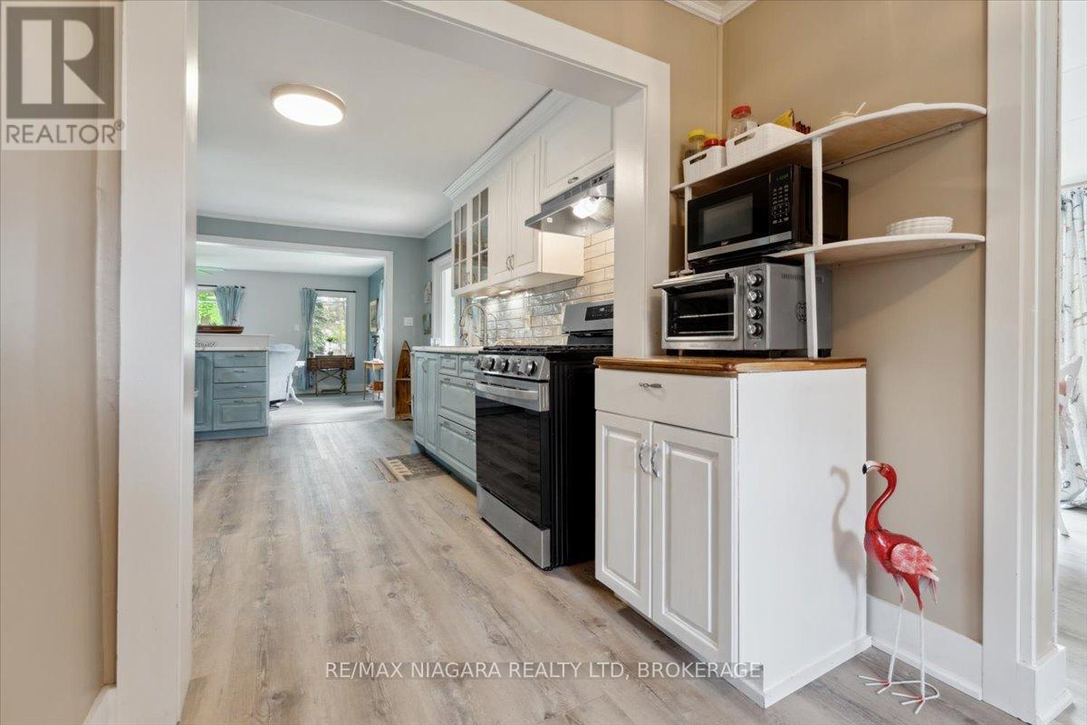 Photo 16 of 56 Oakridge Crescent, Port Colborne ON