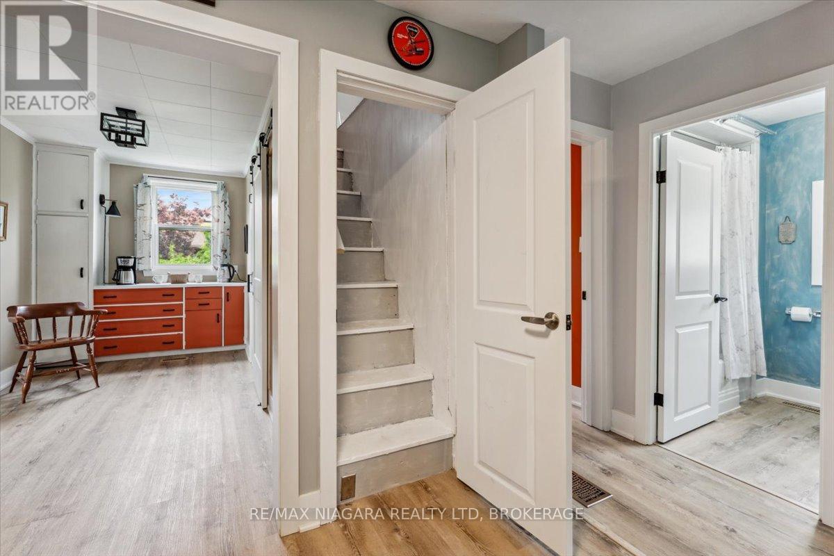 Photo 22 of 56 Oakridge Crescent, Port Colborne ON
