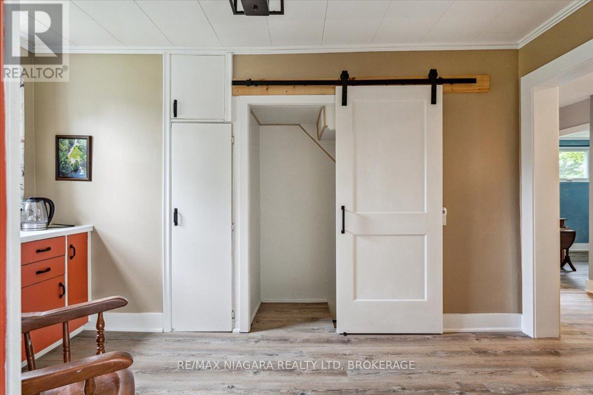 Photo 24 of 56 Oakridge Crescent, Port Colborne ON