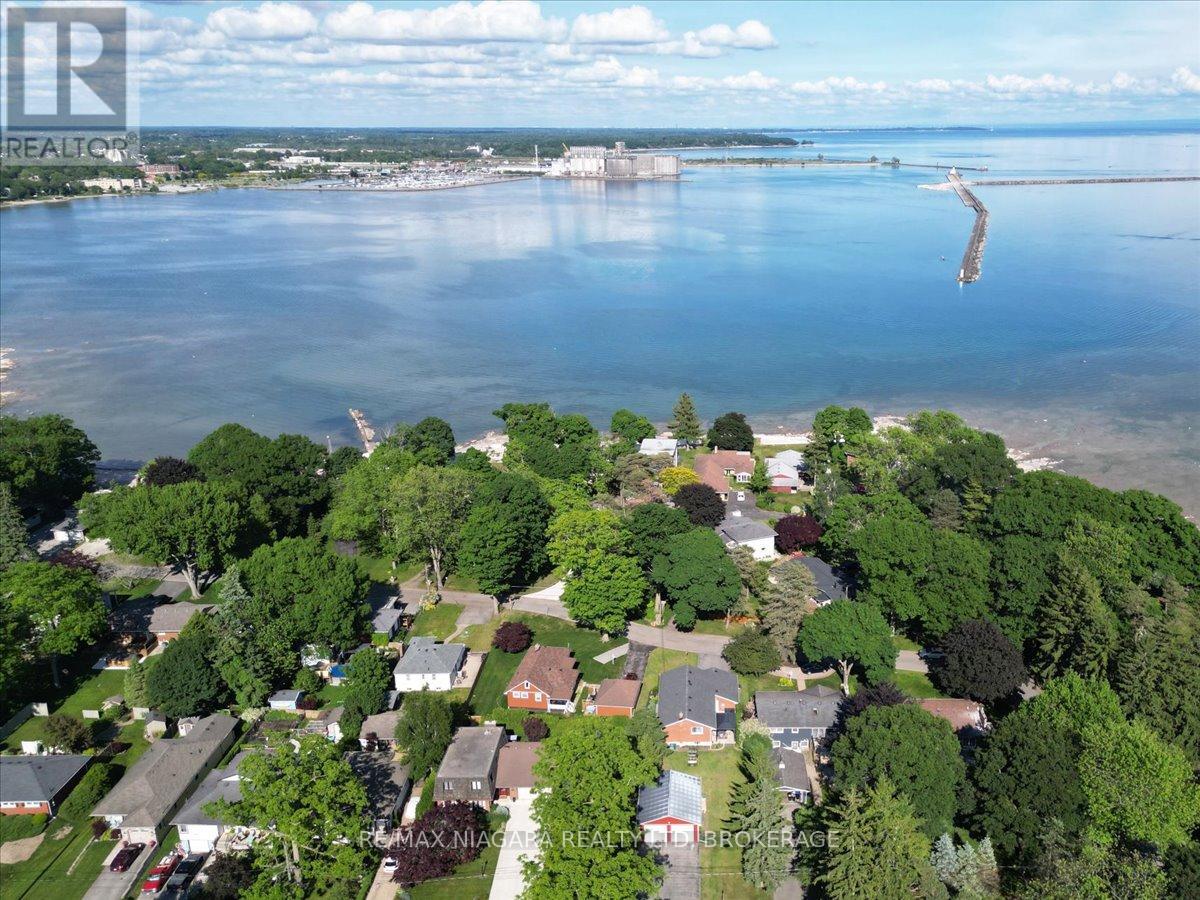 Photo 31 of 56 Oakridge Crescent, Port Colborne ON