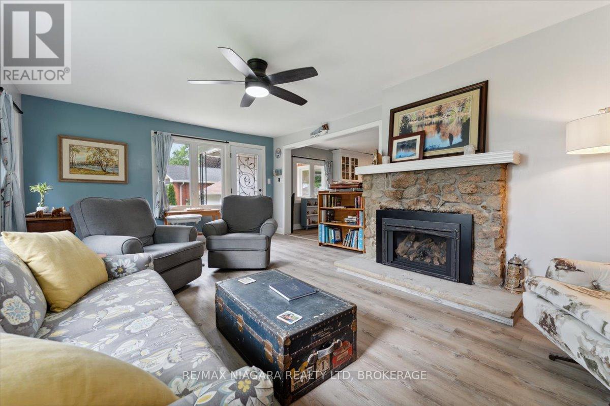 Photo 7 of 56 Oakridge Crescent, Port Colborne ON