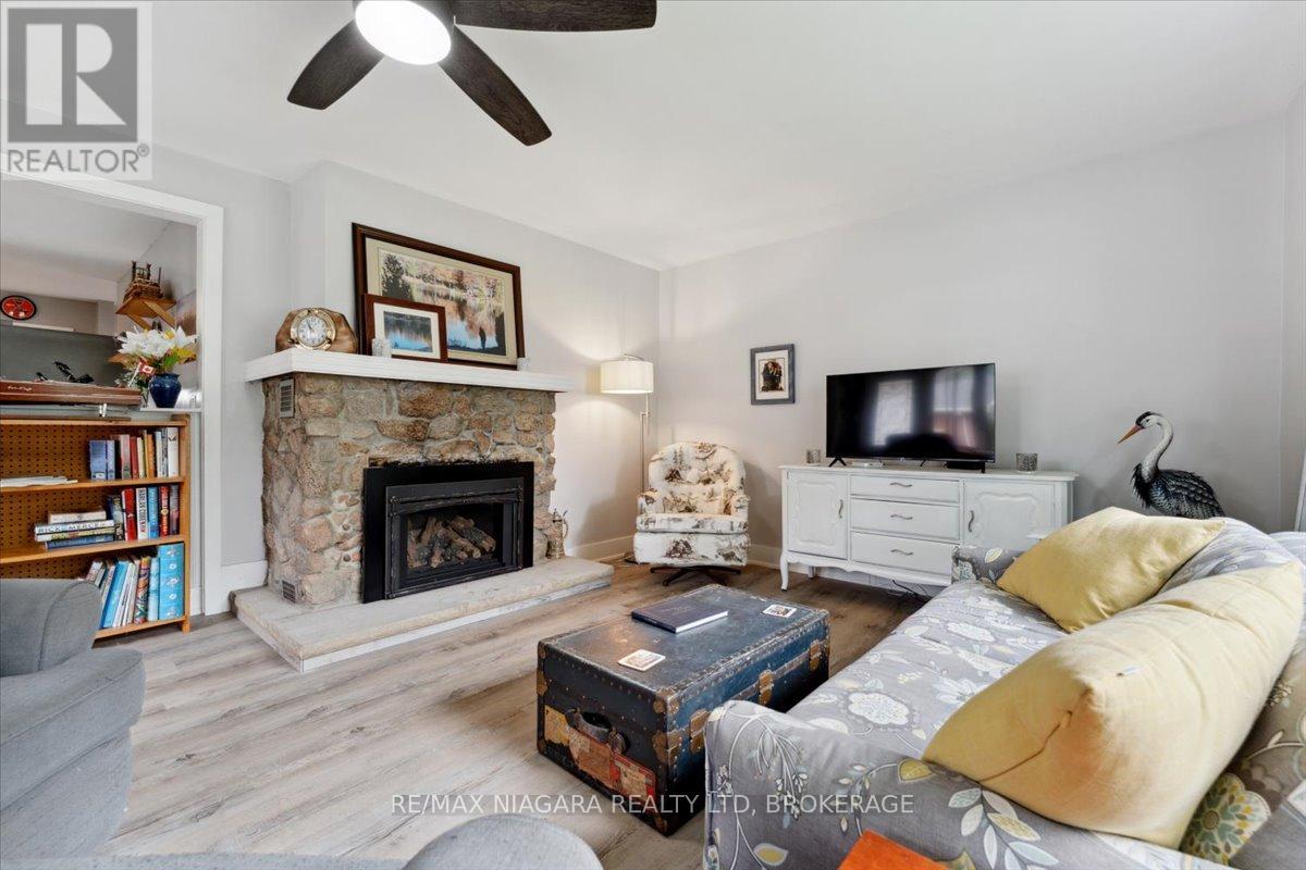 Photo 8 of 56 Oakridge Crescent, Port Colborne ON