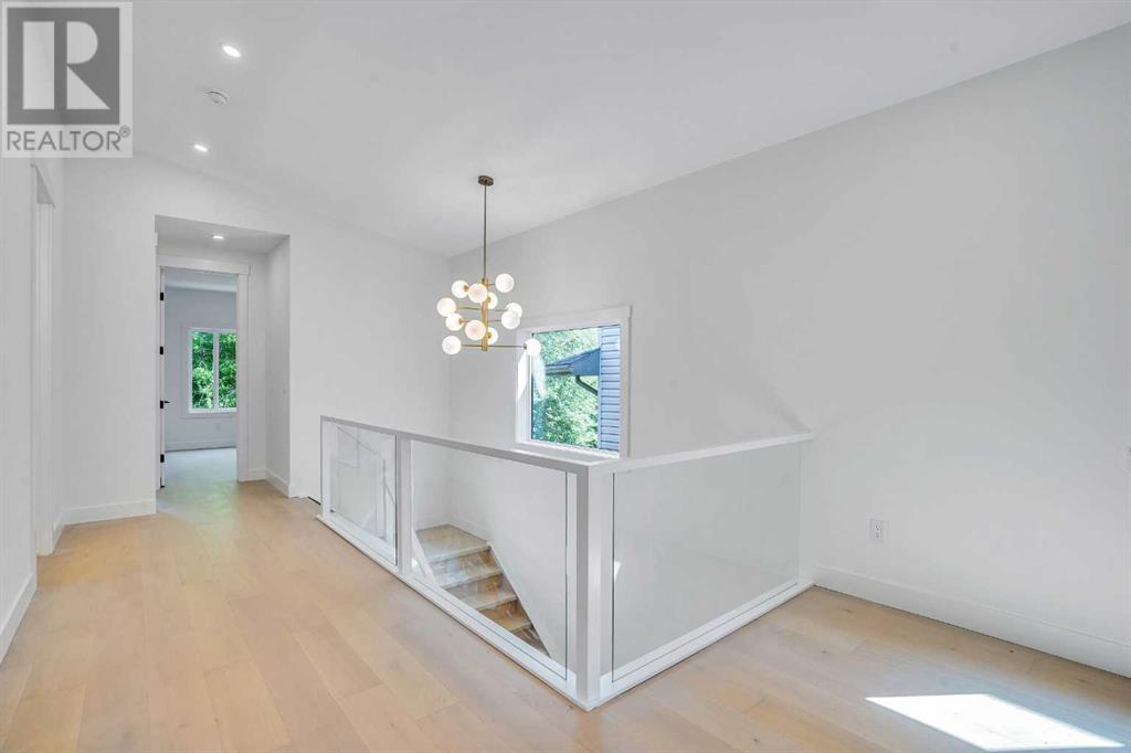 Single Family House for Sale in   Avenue NE Winston Heights/Mountview Calgary 