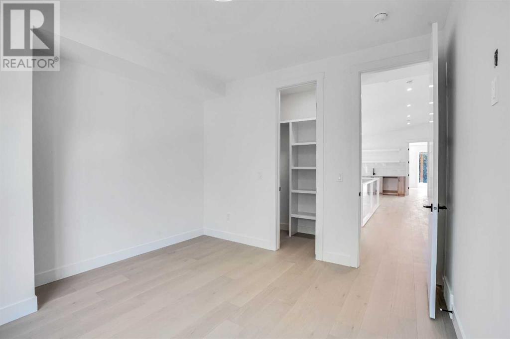 Single Family House for Sale in   Avenue NE Winston Heights/Mountview Calgary 