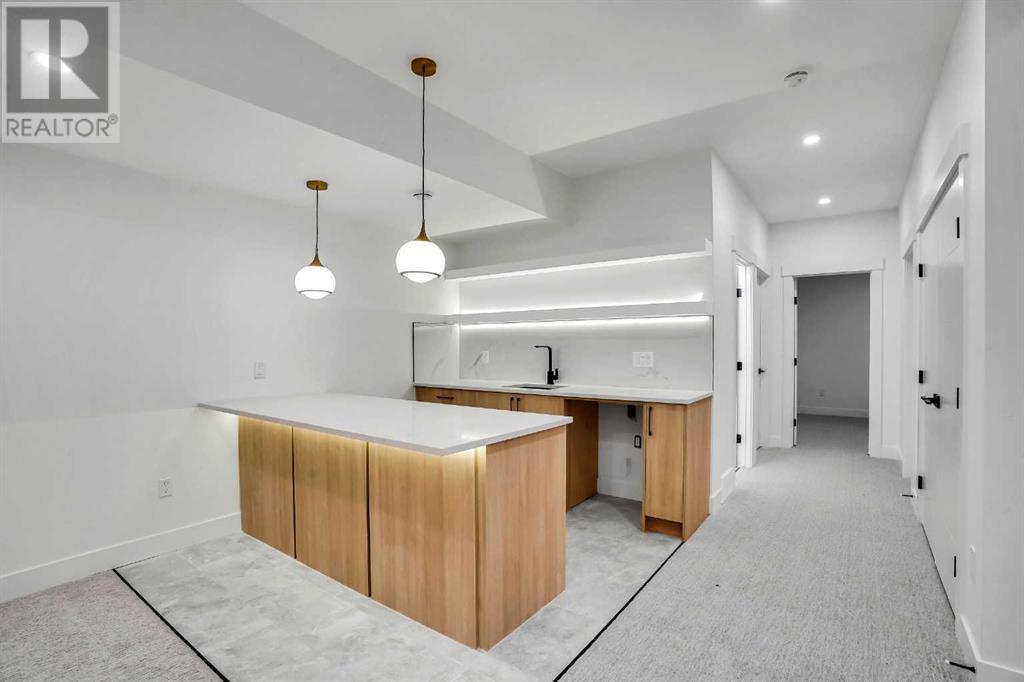 Single Family House for Sale in   Avenue NE Winston Heights/Mountview Calgary 