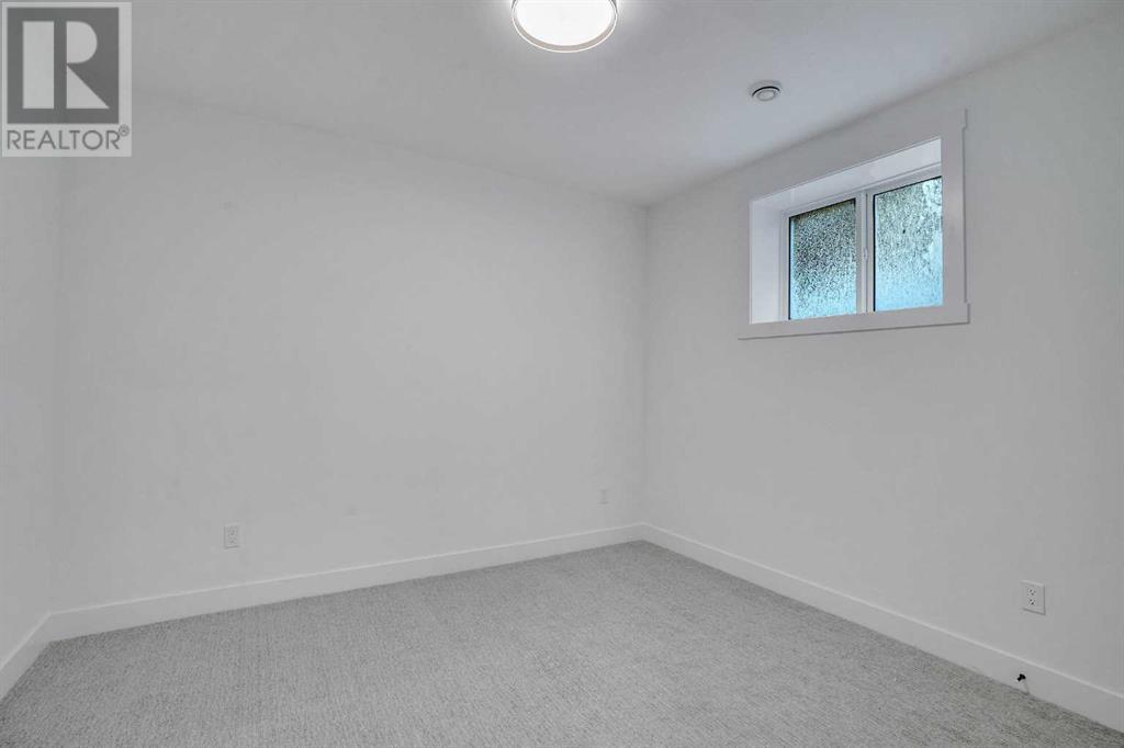 Single Family House for Sale in   Avenue NE Winston Heights/Mountview Calgary 