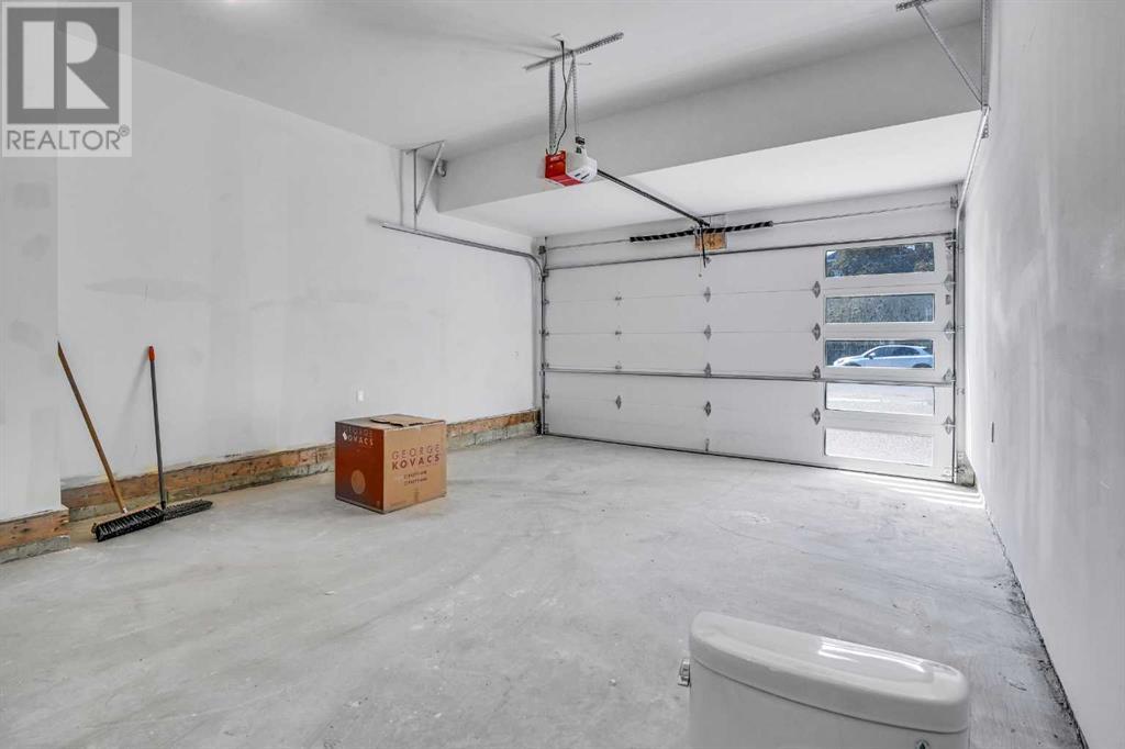 Single Family House for Sale in   Avenue NE Winston Heights/Mountview Calgary 